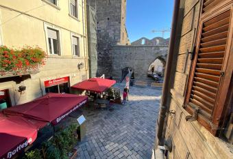 Le Porte luxury apartment allows 18 year olds to book a room