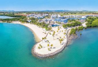 Azuri Beach suites by Fabular villas & Hotels has Balcony rooms