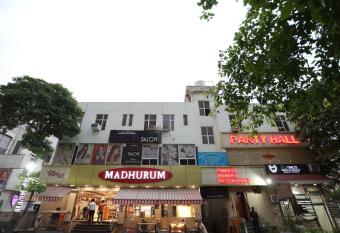 Mannat Residency allows 18 year olds to book a room