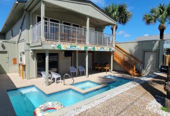 Bahama Mama House allows 18 year olds to book a room