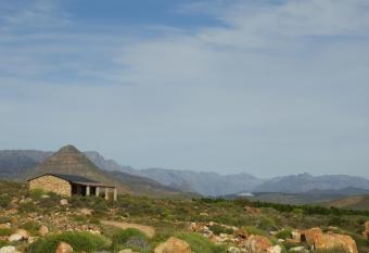 Darcadia Stone Cottage has Balcony rooms