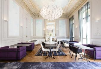 Hotel C2 has Balcony rooms