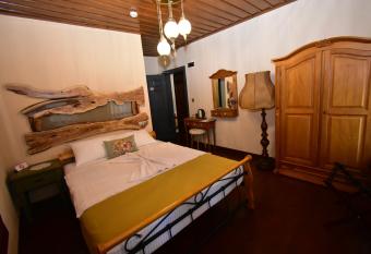 Olivia 1845 Guest House Ayval  k allows 18 year olds to book a room