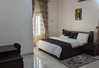 Exclusive 2 bedroom Service apartment in the heart of Owerri. has Balcony rooms