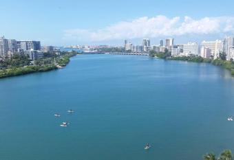 Ocean View Apt at The Ritz has Balcony rooms