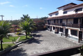 APARTAMENTO DUPLEX EM CONDOMINIO FECHADO COLADINHO   S PRAIAS has Balcony rooms