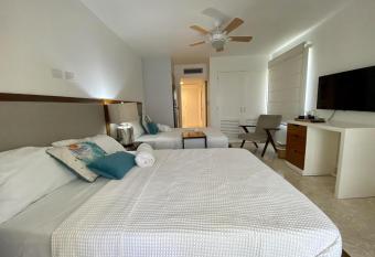 Amazing Studio at Green One BA6 has Balcony rooms