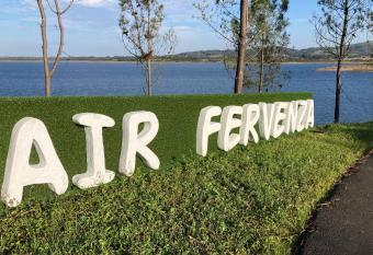 AIR FERVENZA has rooms with a private hot tub