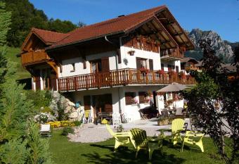 Chalet G  te Le Titlis has Balcony rooms
