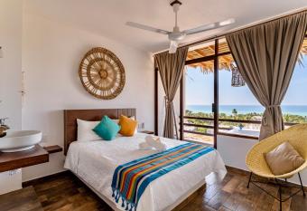 Punta Kai Hotel Hostal allows 18 year olds to book a room