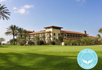 Elba Palace Golf Boutique Hotel - Adults Only allows 18 year olds to book a room