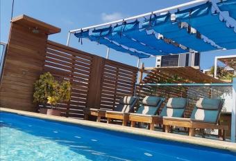 Casa Ebano 967 has Balcony rooms