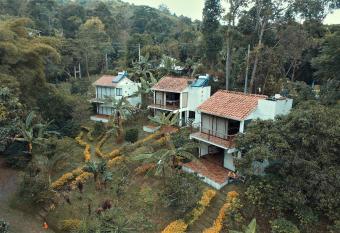 Aire Libre Descanso allows 18 year olds to book a room