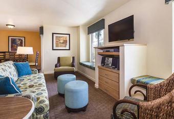 WorldMark Tropicana has Balcony rooms