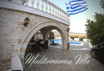Mediterranean Villa with private pool has Balcony rooms