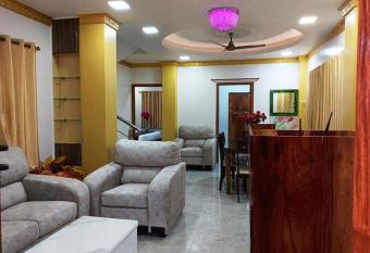 Sweet Mango Tree Homestay has Balcony rooms