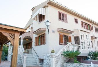 Agradable casa muy cerca de la playa. has Balcony rooms
