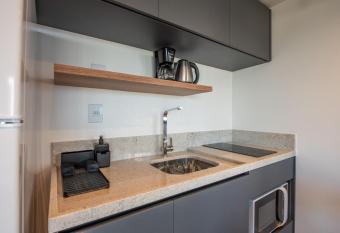 LIV - Apartamento 1102 has Balcony rooms