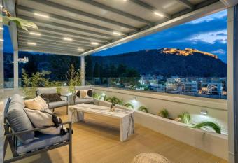 Chameleon Premium Loft allows 18 year olds to book a room