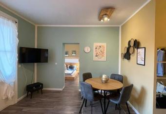 BullsLiving Seeapartment 3 AM CORSO allows 18 year olds to book a room