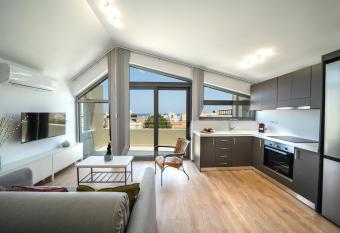 TerraZeusCrete Heraklion City Center 3 has Balcony rooms