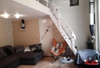 chez LILI has Balcony rooms