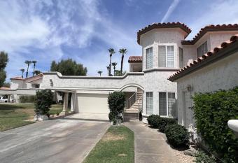 Paradise, Palm Desert Golf course Villa 2bed 2bath has Balcony rooms