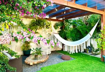 Airport Traveler s home. has Balcony rooms