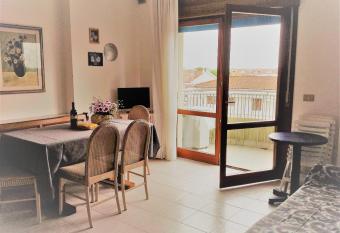 Bolognese Apart-Hotel has Balcony rooms