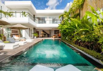 Villa Madura has Balcony rooms