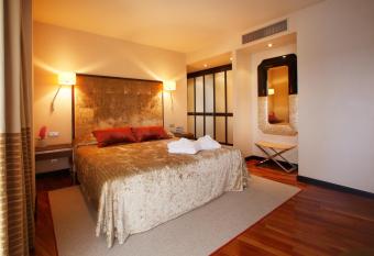 Attica21 Coru  a allows 18 year olds to book a room