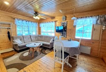 Pikkuturska has Balcony rooms