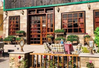 Italian House Hotel allows 18 year olds to book a room