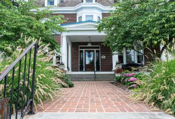 Keystone Inn Bed and Breakfast has Balcony rooms