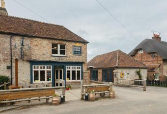 The Barrel Room at The Northbrook Arms has Balcony rooms