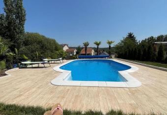 Residence Provence New has Balcony rooms