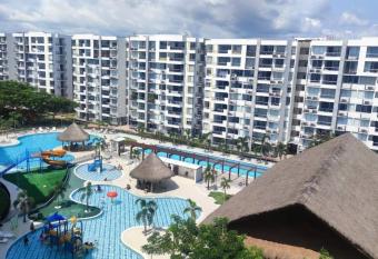 Apto en Ricaurte con Piscina, terraza, BBQ, WiFi has Balcony rooms