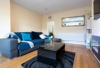 Crewe Guest House allows 18 year olds to book a room