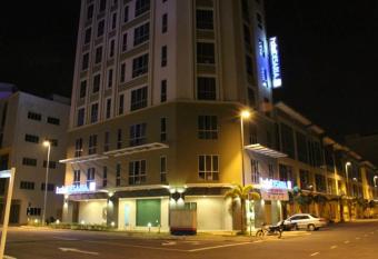 Hotel Desaria allows 18 year olds to book a room