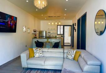 Ajijic Revolucion 95 Great Location has Balcony rooms