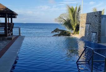Beachfront Vacation Villa with Infinity Pool has Balcony rooms
