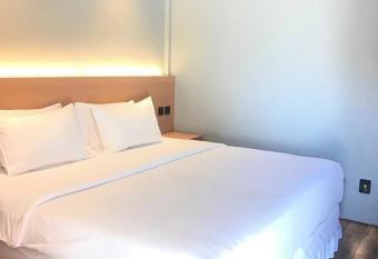 Mayfair Resort has Balcony rooms