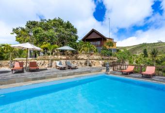 Pini Sentana Village Nusa Penida has Smoking/Balcony rooms