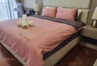 FOUR SEASON SUITE -Gurney has Balcony rooms