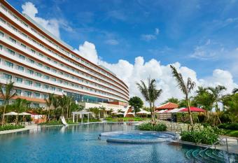 Hilton Okinawa Chatan Resort has Balcony rooms