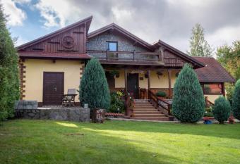 Cabana Barbu has Balcony rooms