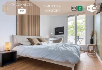 Appart Hotel Smooth Design has Balcony rooms