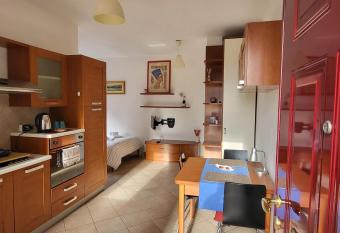 Casa Fieramilano, metro Pero has Balcony rooms