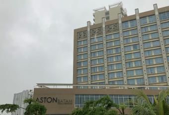 Palam Mansion at Aston Apartment - Batam has Balcony rooms