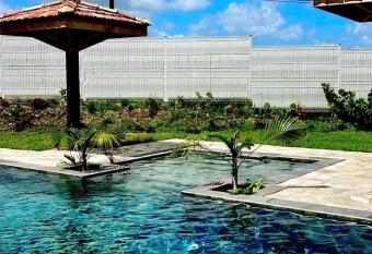 Chambre chez l habitant dans Villa avec piscine allows 18 year olds to book a room